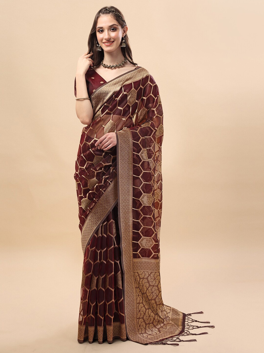 

Inddus Maroon & Gold-Toned Organza Saree with Blouse Piece