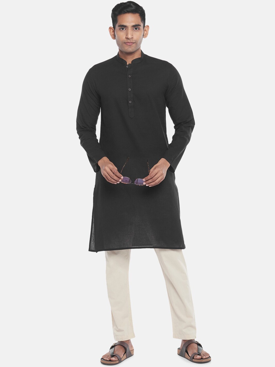 

indus route by Pantaloons Men Black & White Kurta