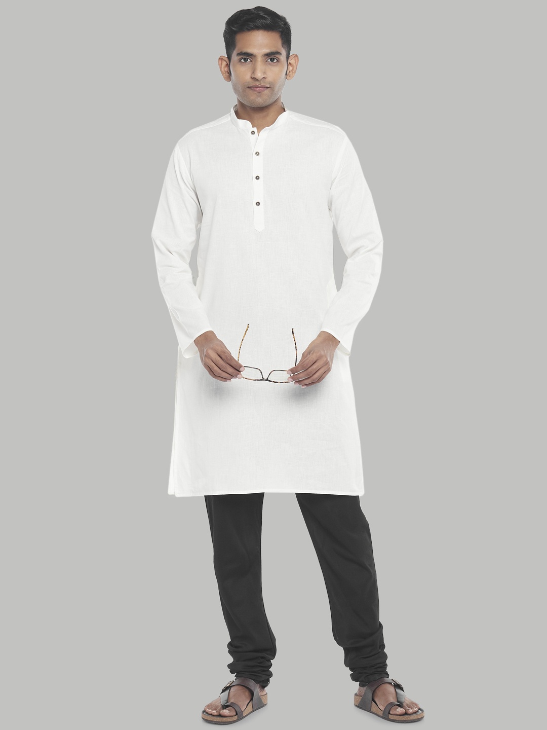 

indus route by Pantaloons Men Off White Solid Kurta