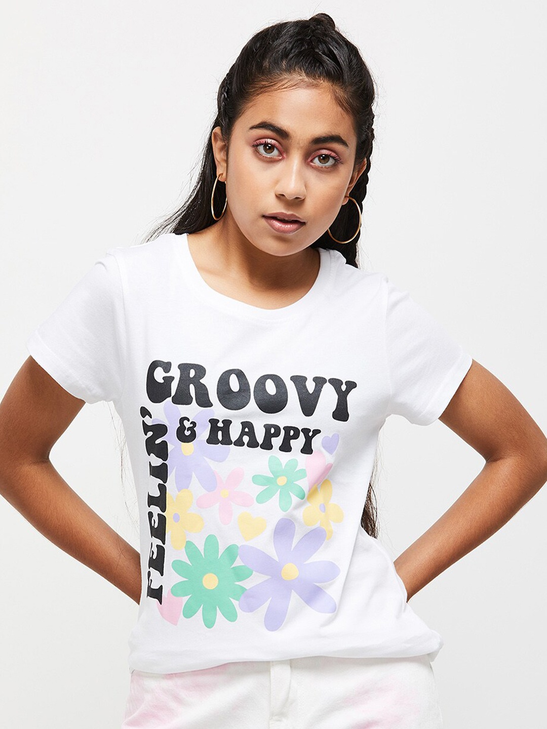 

Max Girls White Typography Printed T-shirt