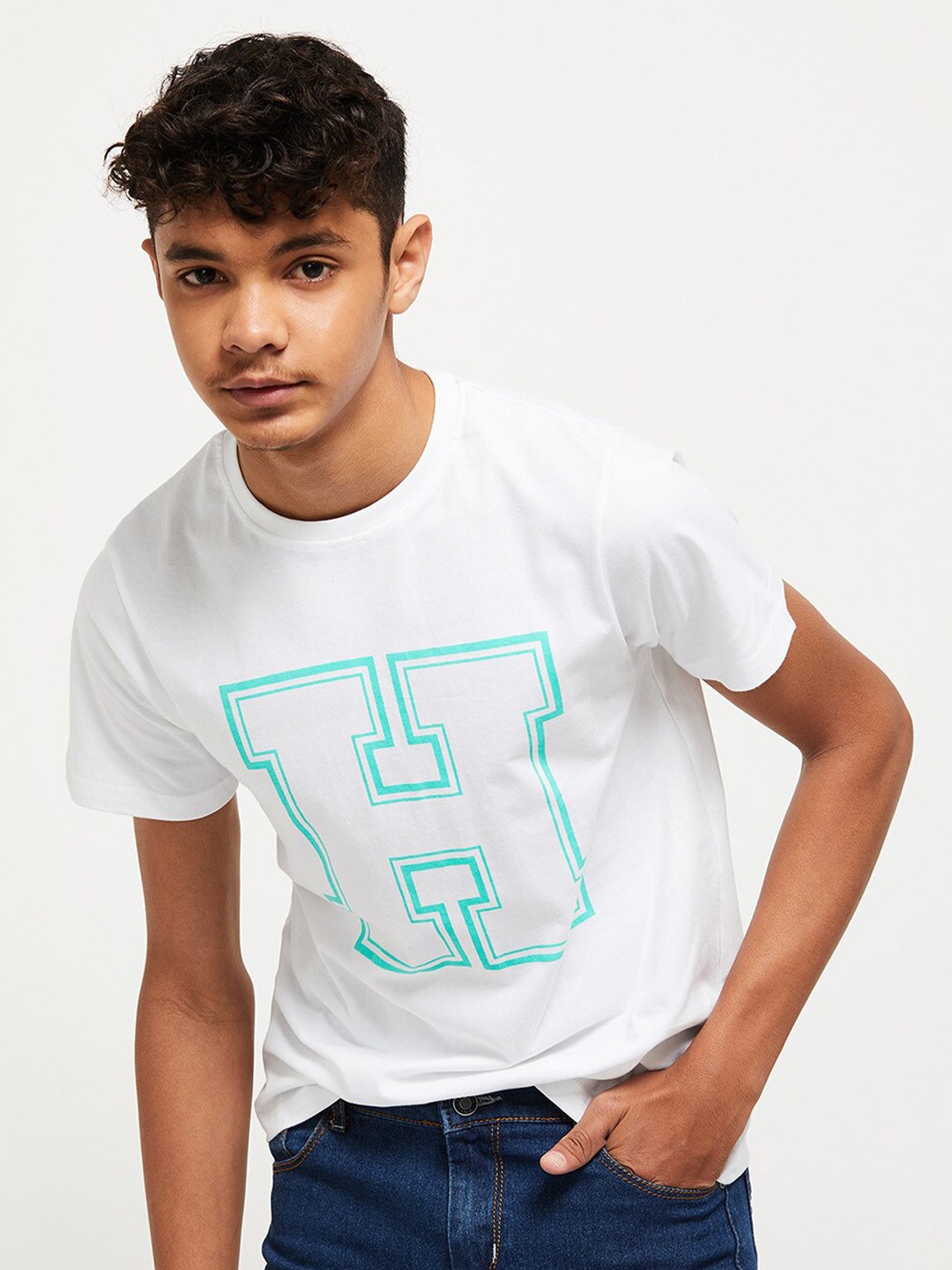 

max Boys White Typography Printed T-shirt