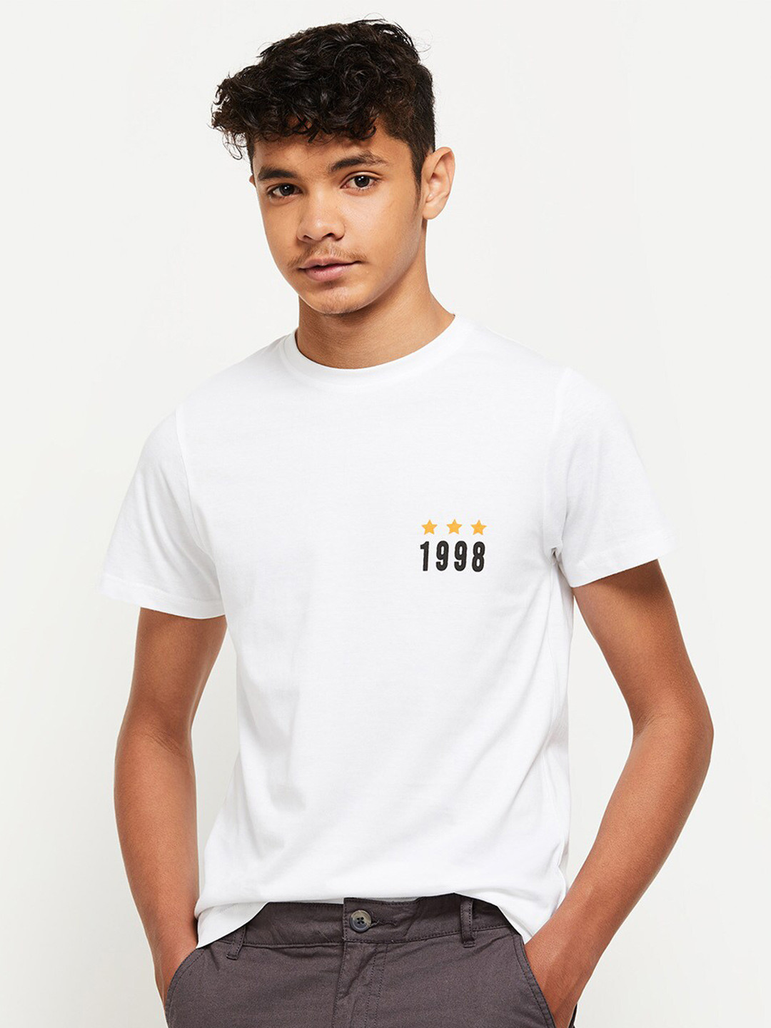 

max Boys White Regular Fit Placement Print T-shirt