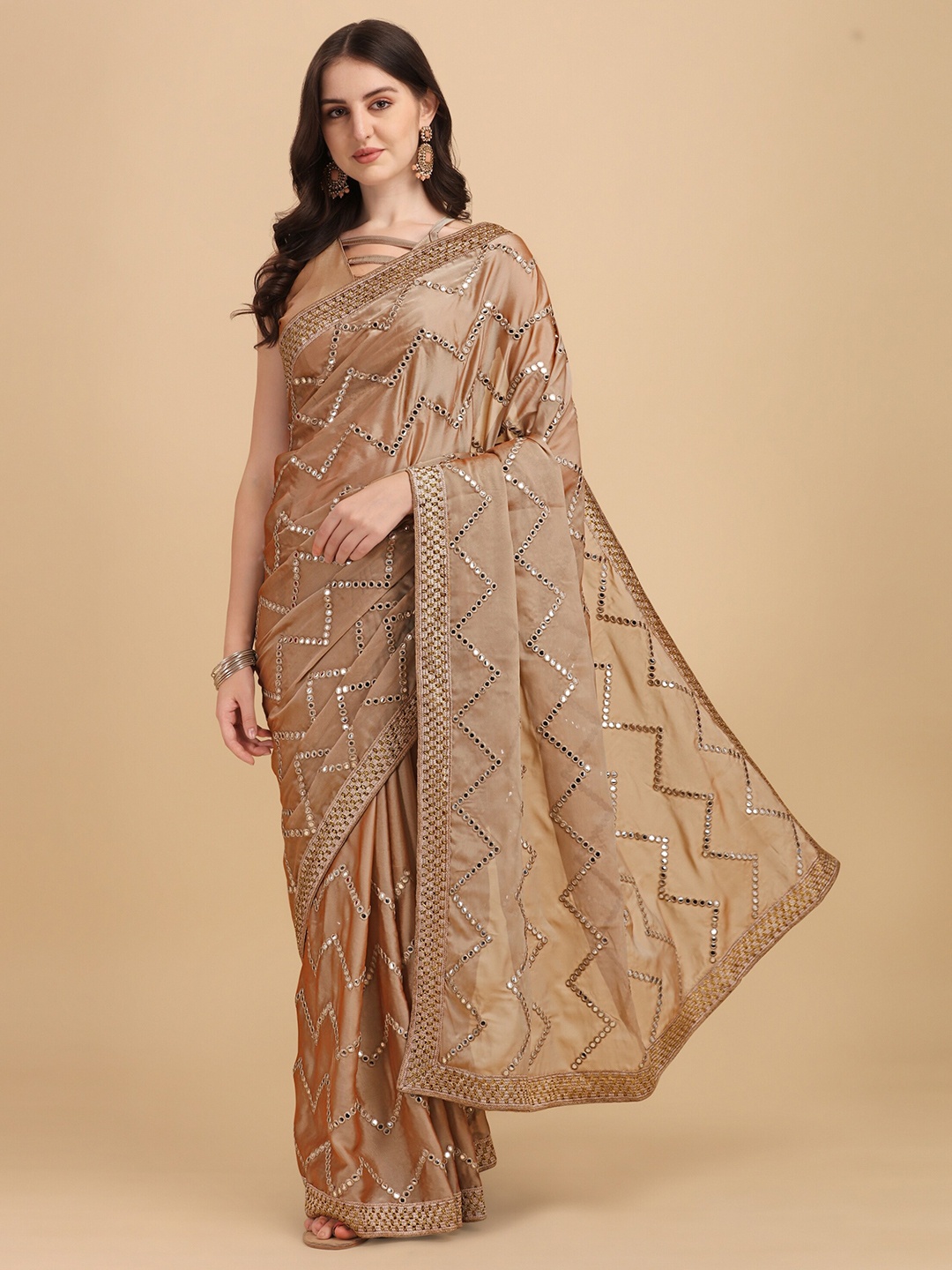 

Vaidehi Fashion Cream-Coloured Geometric Mirror Work Silk Blend Heavy Work Saree
