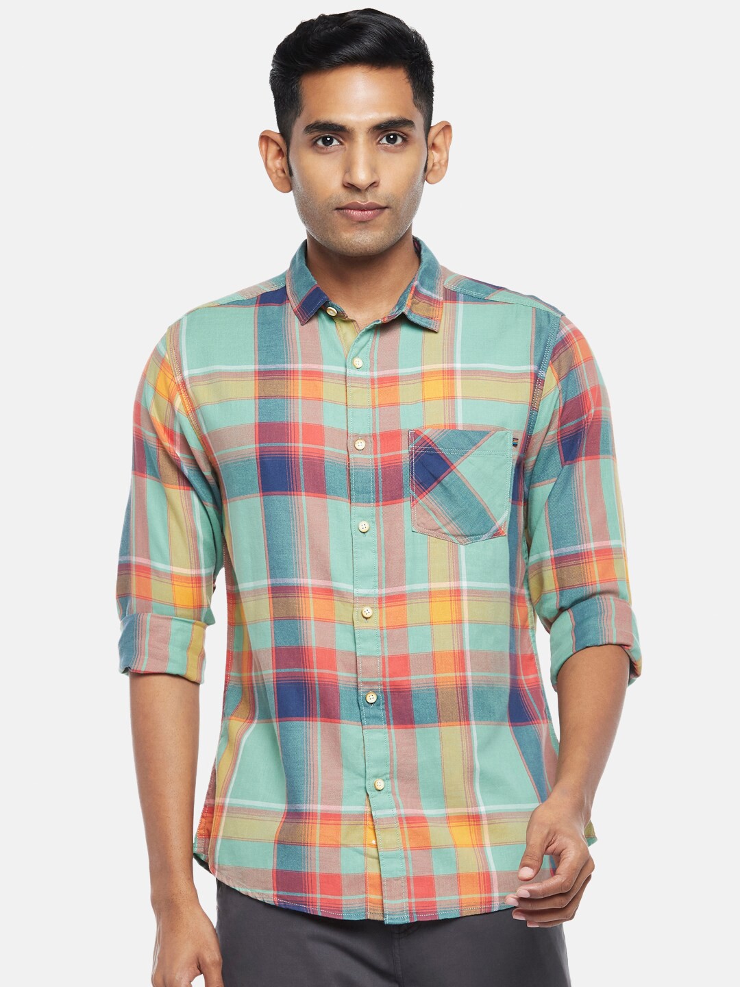 

Urban Ranger by pantaloons Men Green Slim Fit Checked Casual Shirt