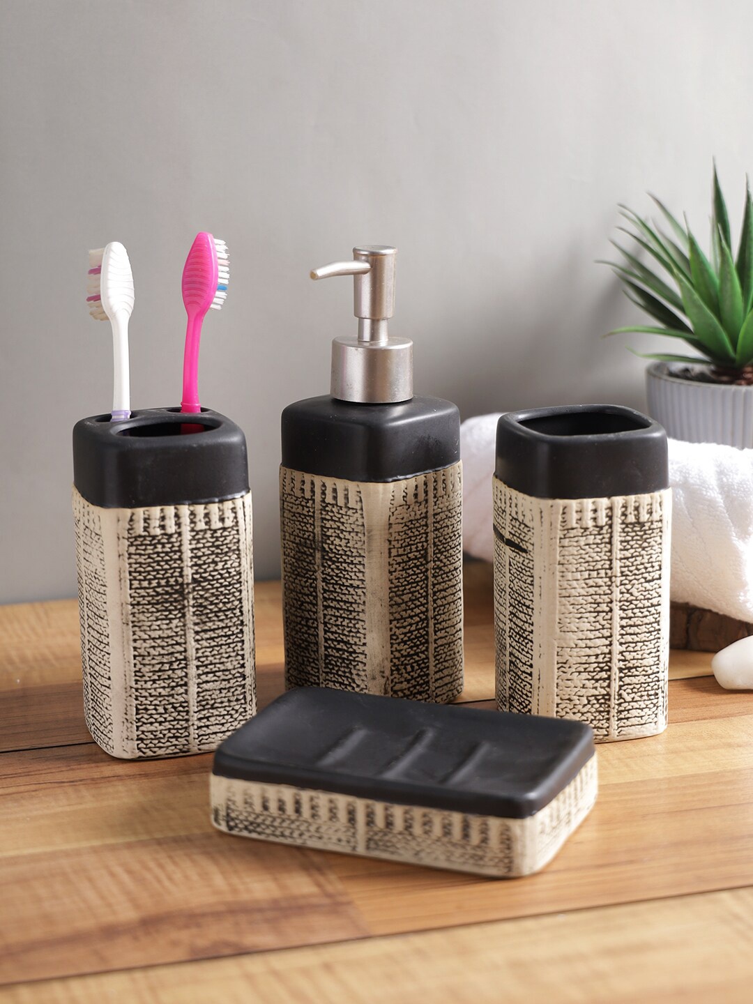 

House Of Accessories Set Of 4 Khaki Textured Bathroom Accessories Set