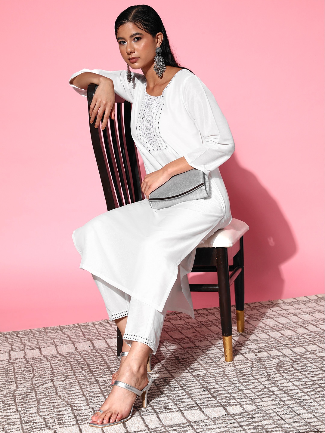 

Shae by SASSAFRAS Women White Art Silk Hyper Texture Kurta