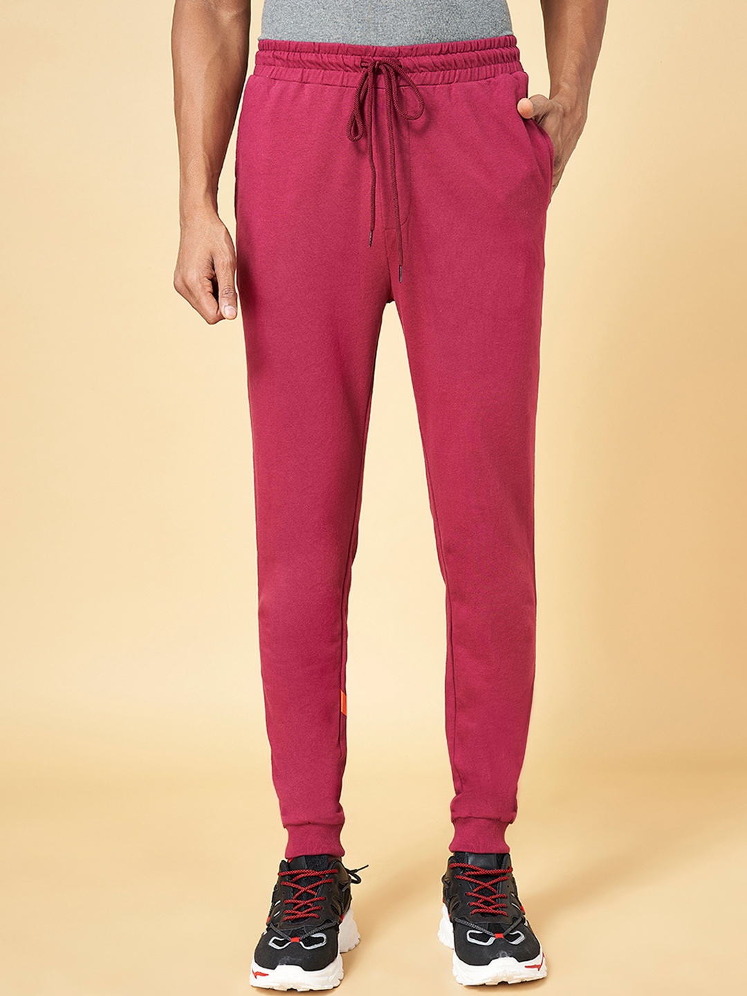 

Ajile by Pantaloons Men Maroon Solid Slim-Fit Joggers