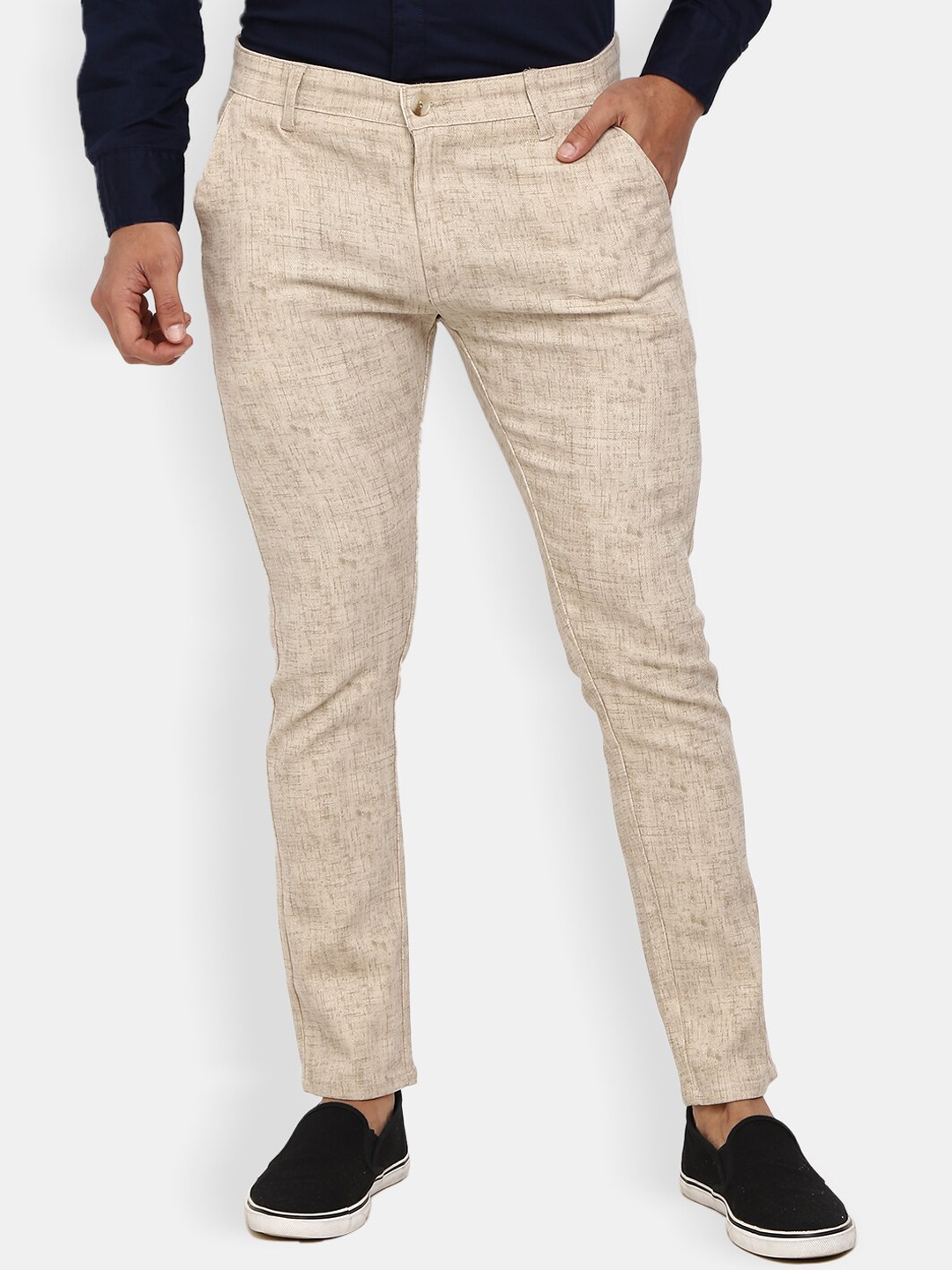 

V-Mart Men Beige Classic Chinos Trousers