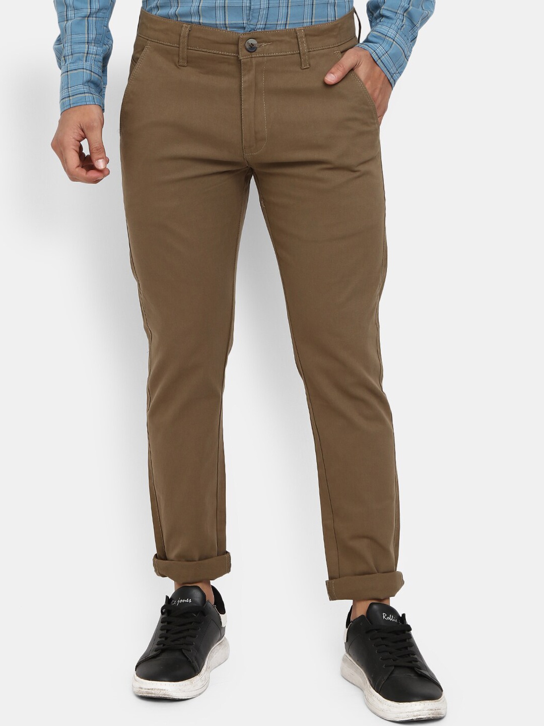 

V-Mart Men Khaki Textured Classic Chinos Trousers