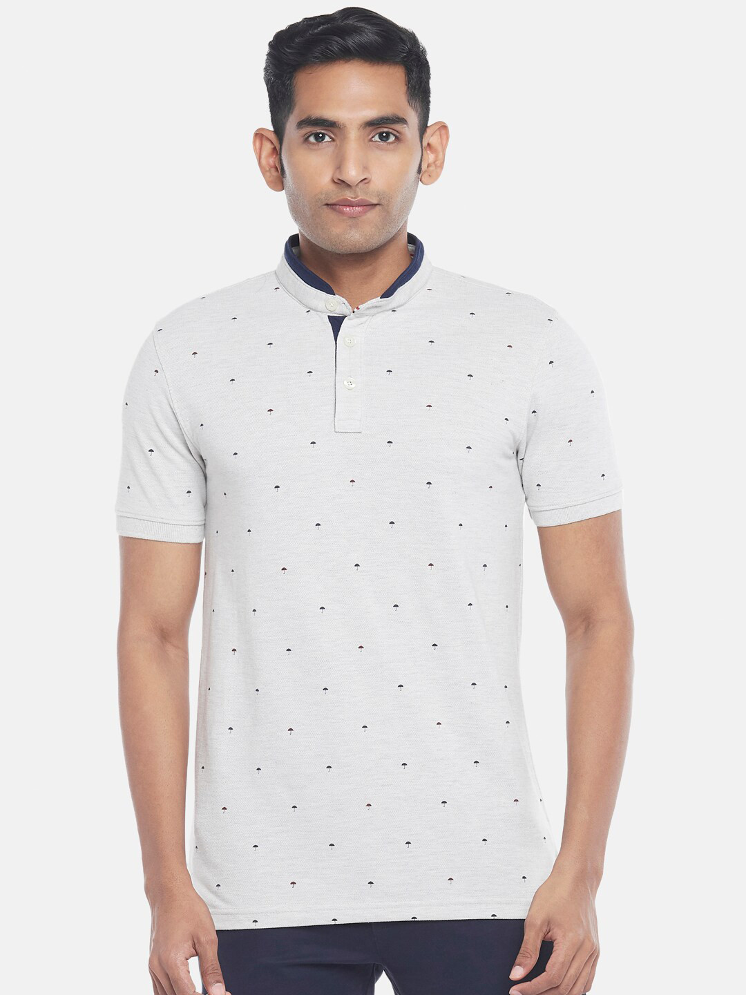 

BYFORD by Pantaloons Men White Printed Mandarin Collar T-shirt