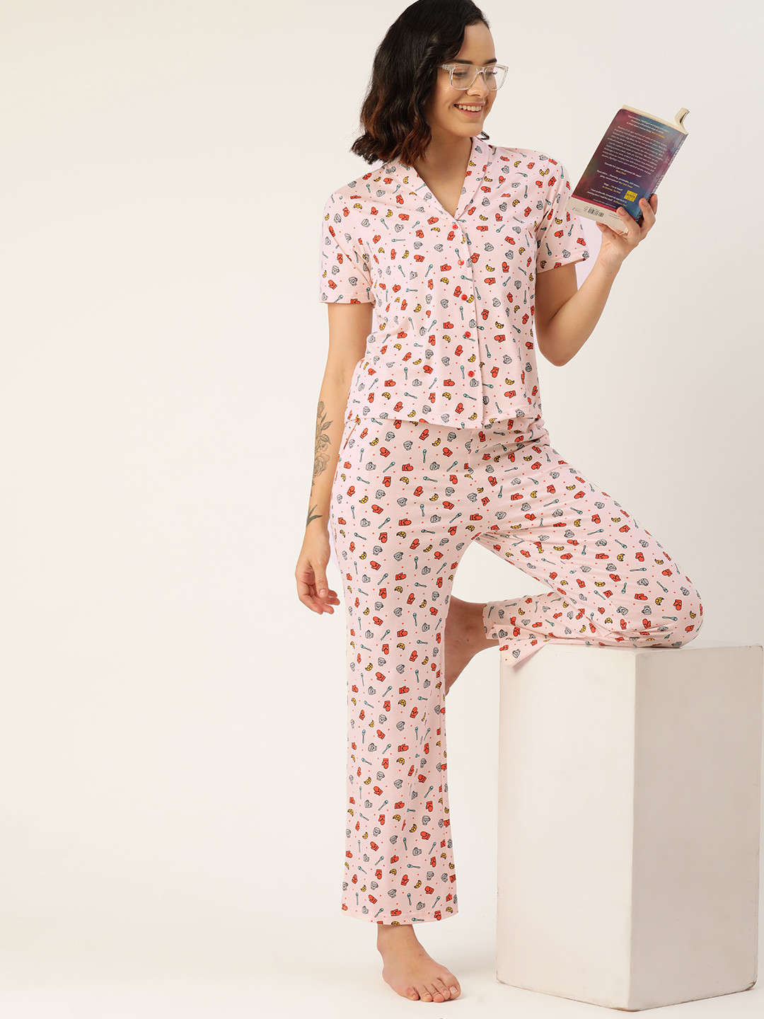 

DressBerry Women Graphic Printed Night suit, Pink