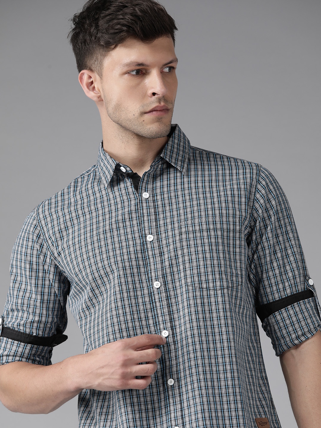 

Roadster Men Grey & Black Comfort Tartan Checks Pure Cotton Casual Shirt