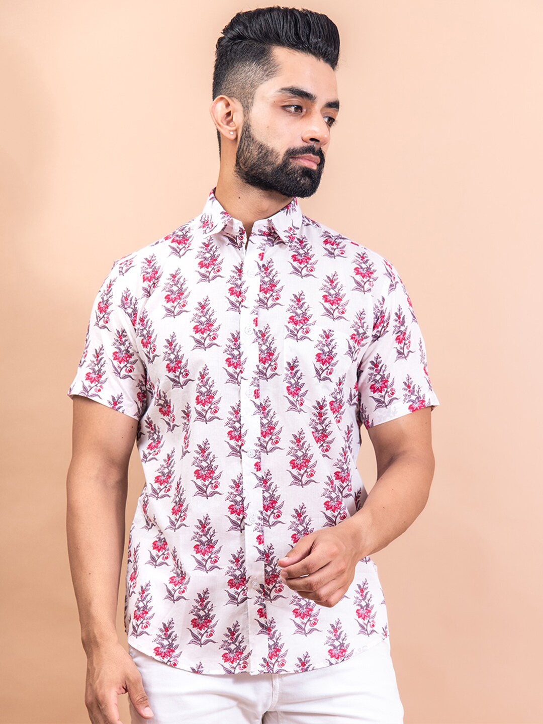 

Tistabene Men White Floral Printed Casual Shirt