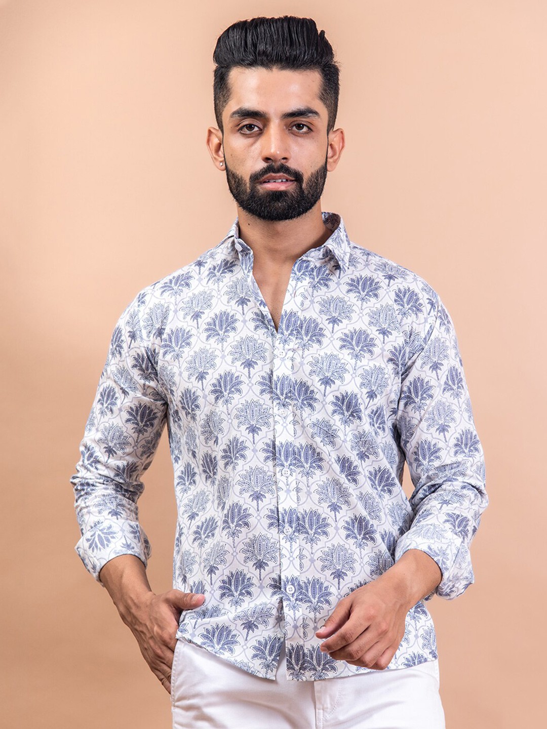 

Tistabene Men Blue Floral Printed Casual Shirt