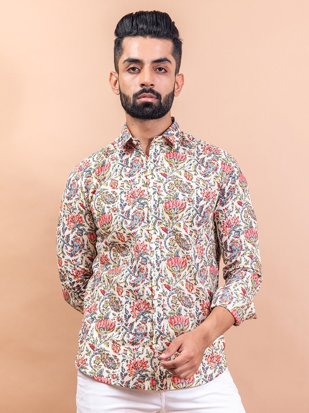 

Tistabene Men Cream-Coloured Floral Printed Casual Shirt