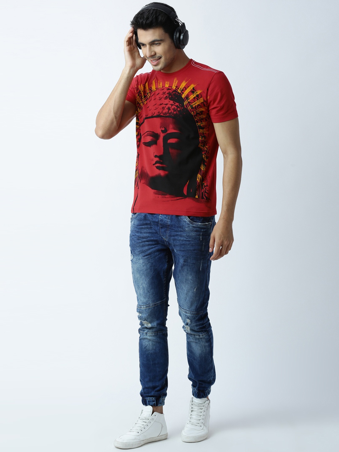 

Huetrap Men Red Printed Round Neck T-shirt