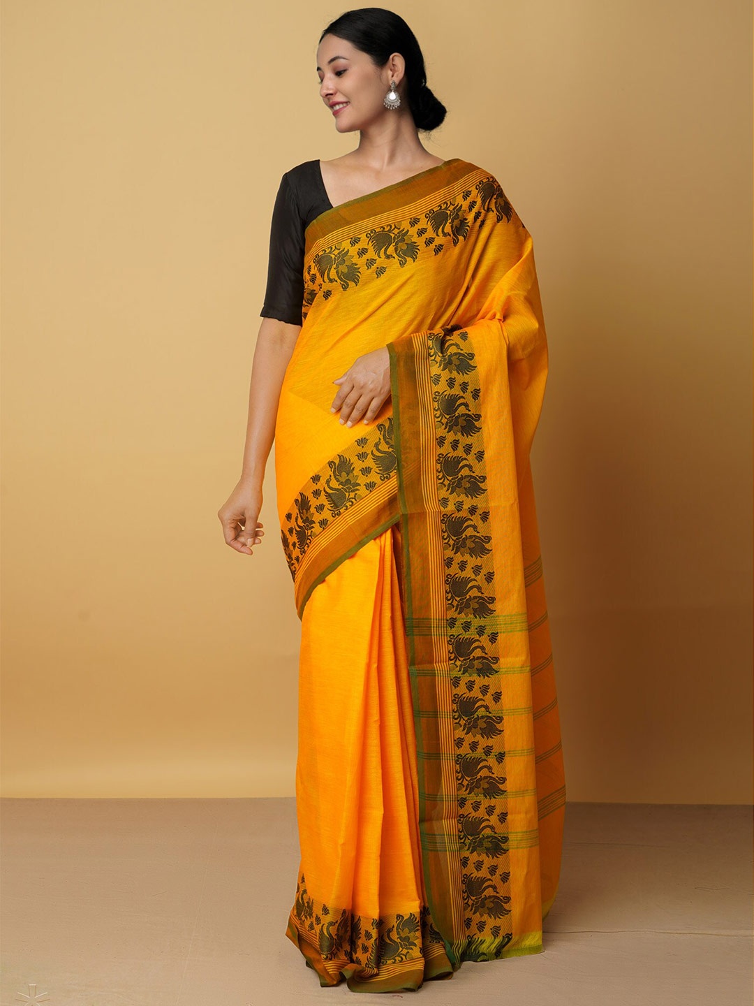 

Unnati Silks Women Orange & Green Pure Cotton Kanjeevaram Saree