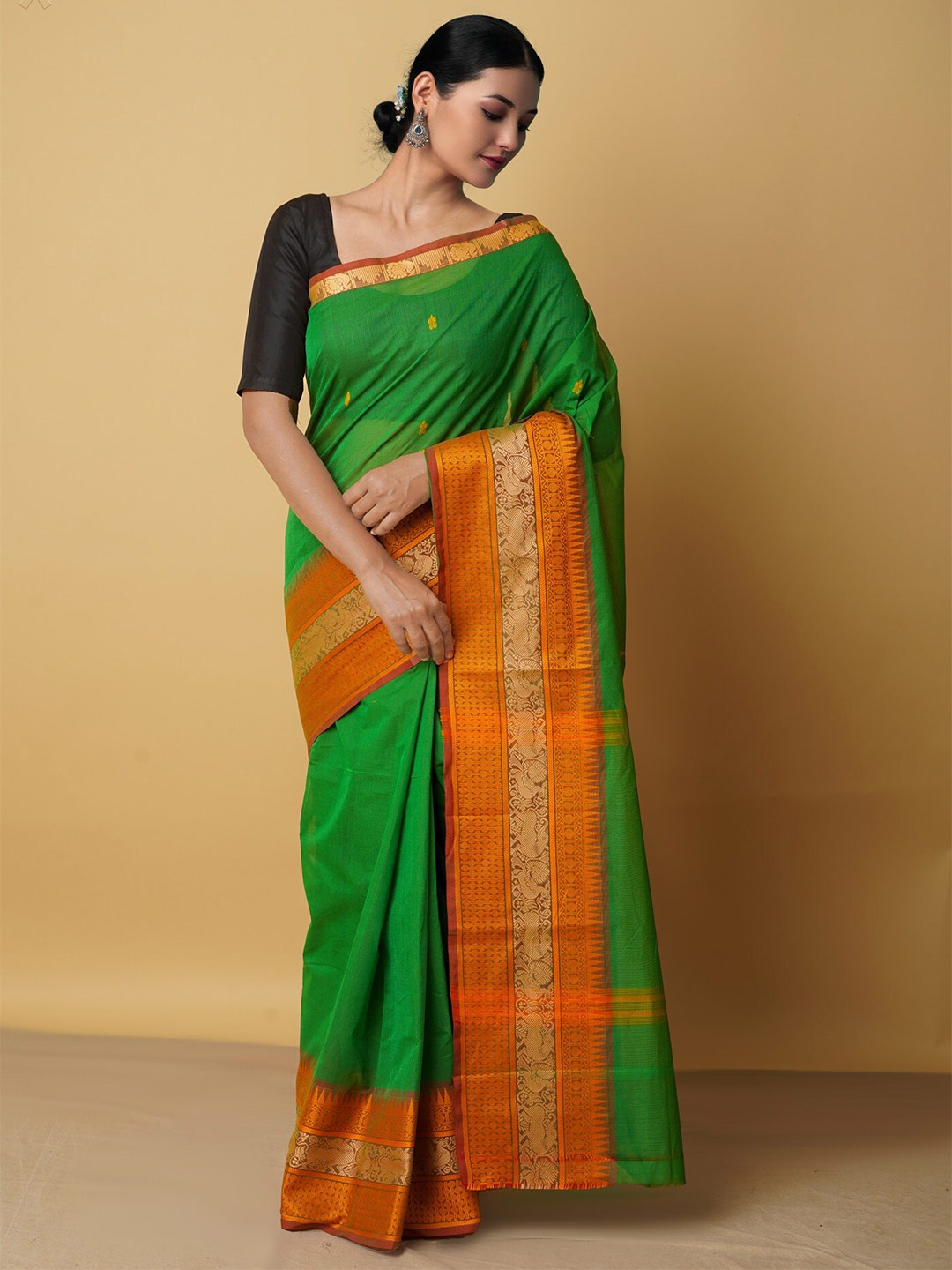 

Unnati Silks Women Green & Orange Pure Cotton Chettinad Saree