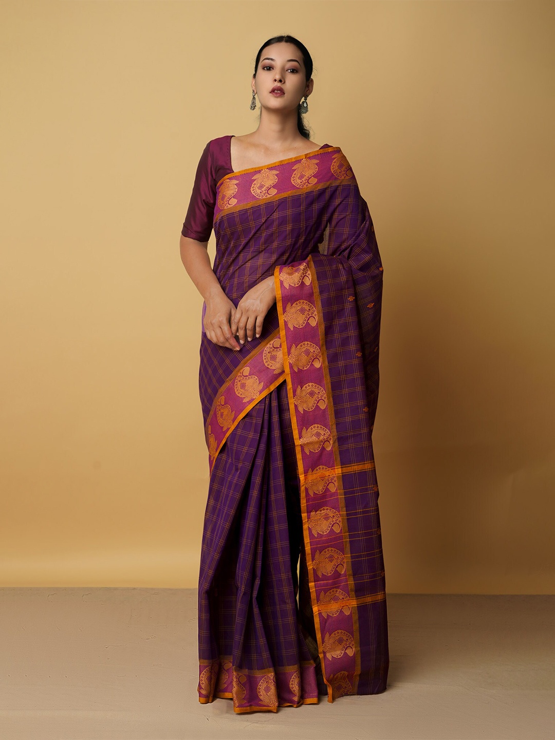 

Unnati Silks Purple & Gold-Toned Checked Zari Pure Cotton Chettinad Saree