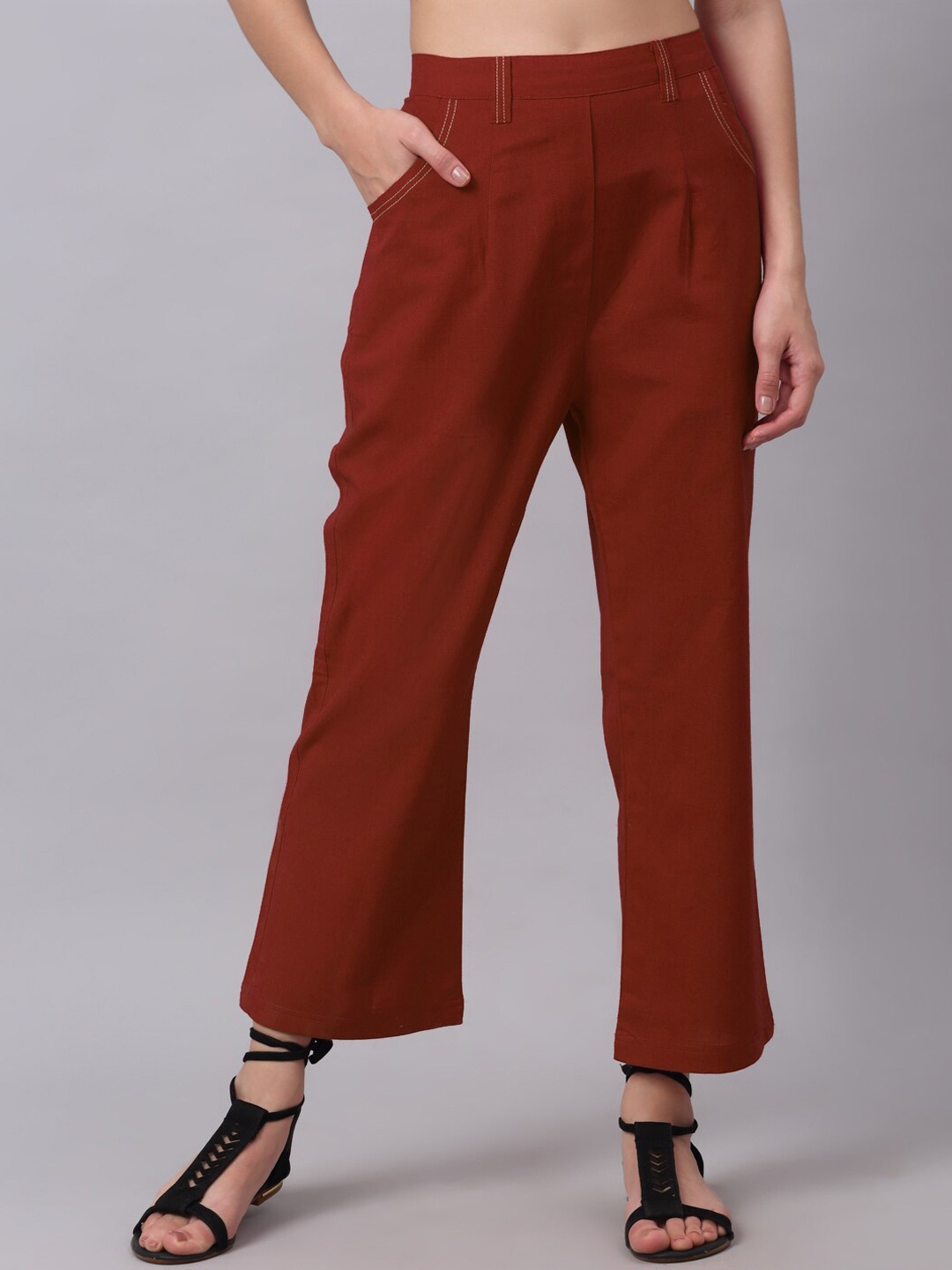 

NEUDIS Women Maroon Regular Fit Pleated Trousers