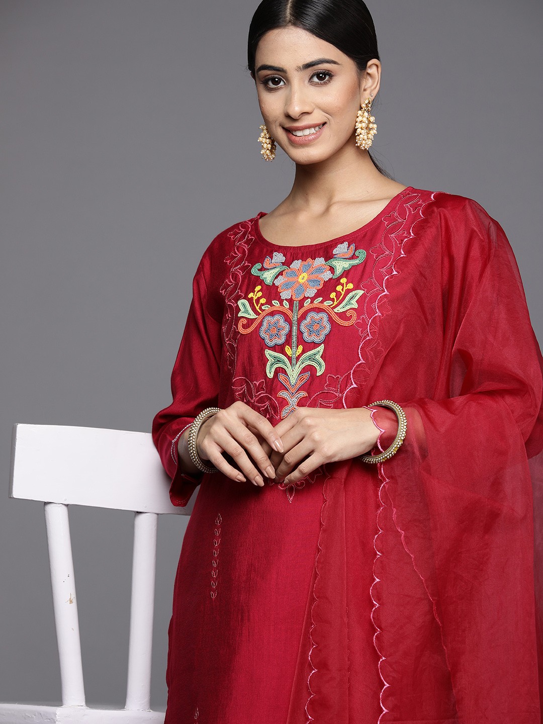 

Indo Era Women Fuchsia Pink Floral Embroidered Thread Work Kurta with Trousers & Dupatta