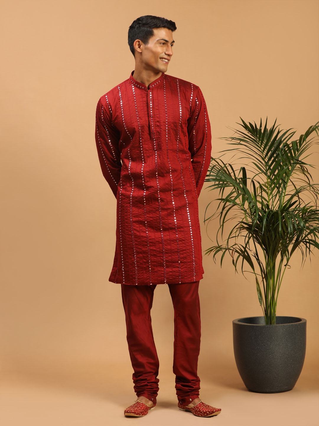 

VASTRAMAY Men Maroon Embroidered Mirror Work Kurta with Churidar