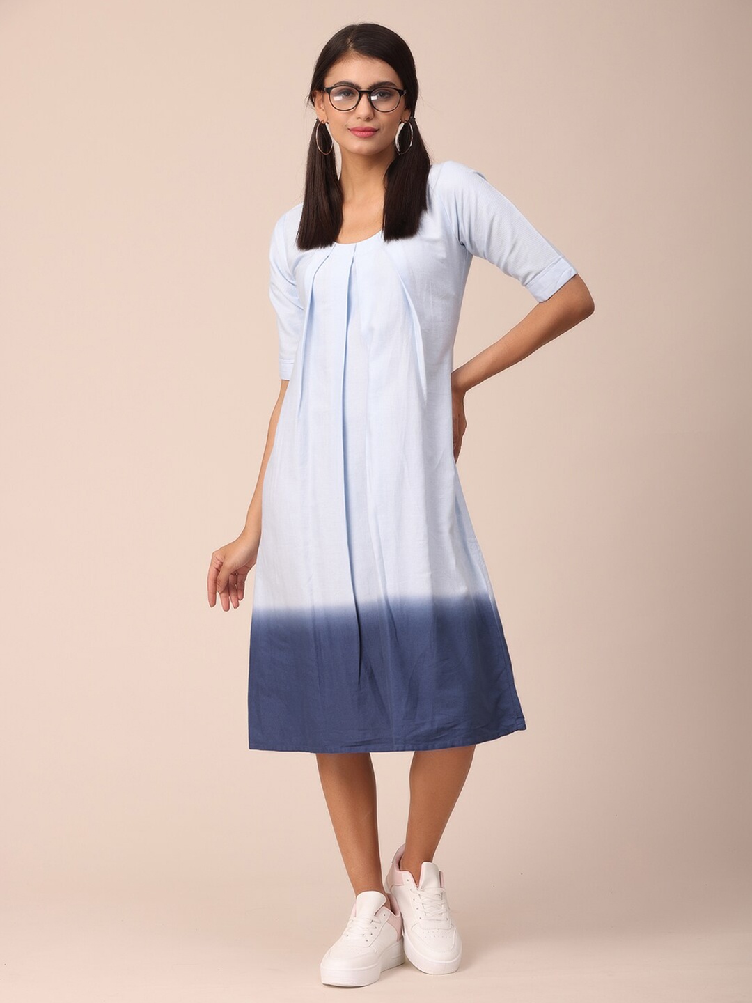 

NAYRA White & Blue Tie and Dye A-Line Midi Dress