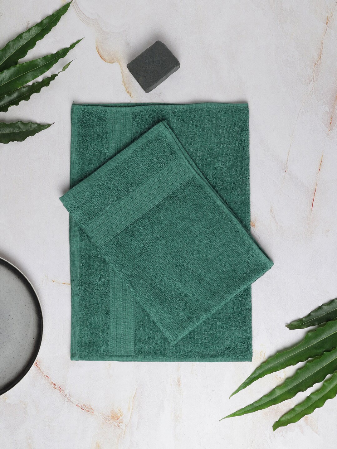 

SPACES Pack Of 2 Green Solid Pure Cotton 400 GSM Hand Towels