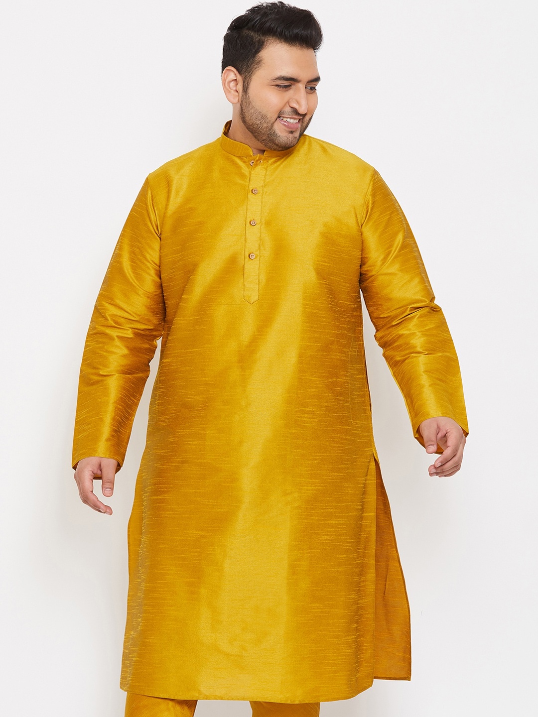 

VASTRAMAY PLUS Men Mustard Yellow Solid Kurta