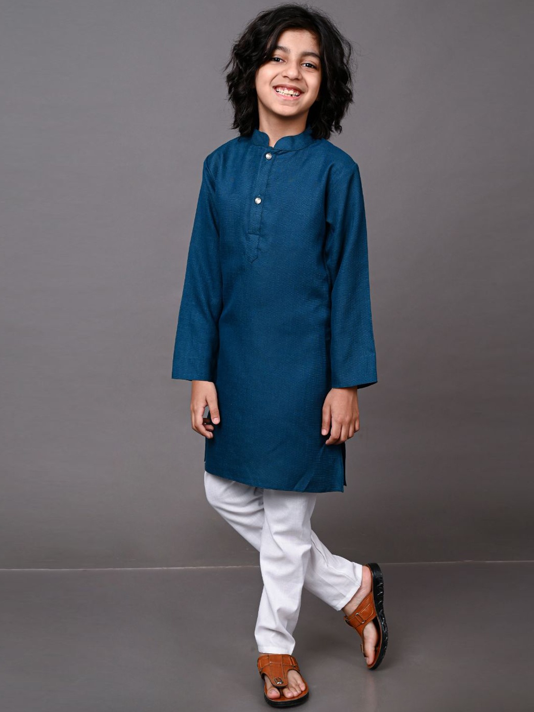 

VESHAM Boys Teal Kurta with Trousers Set