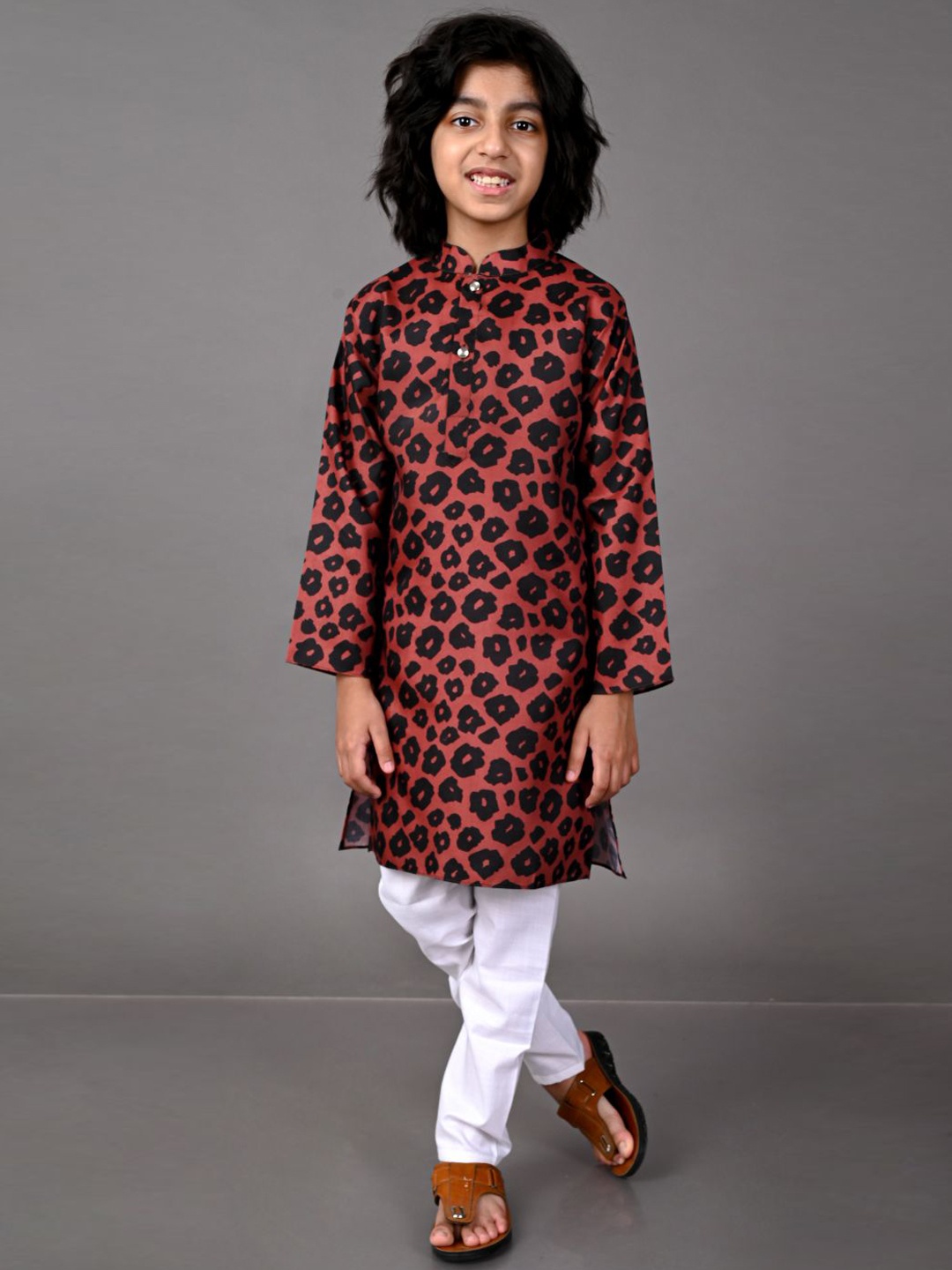 

VESHAM Boys Brown Paisley Embroidered Panelled Kurti with Trousers & With Dupatta