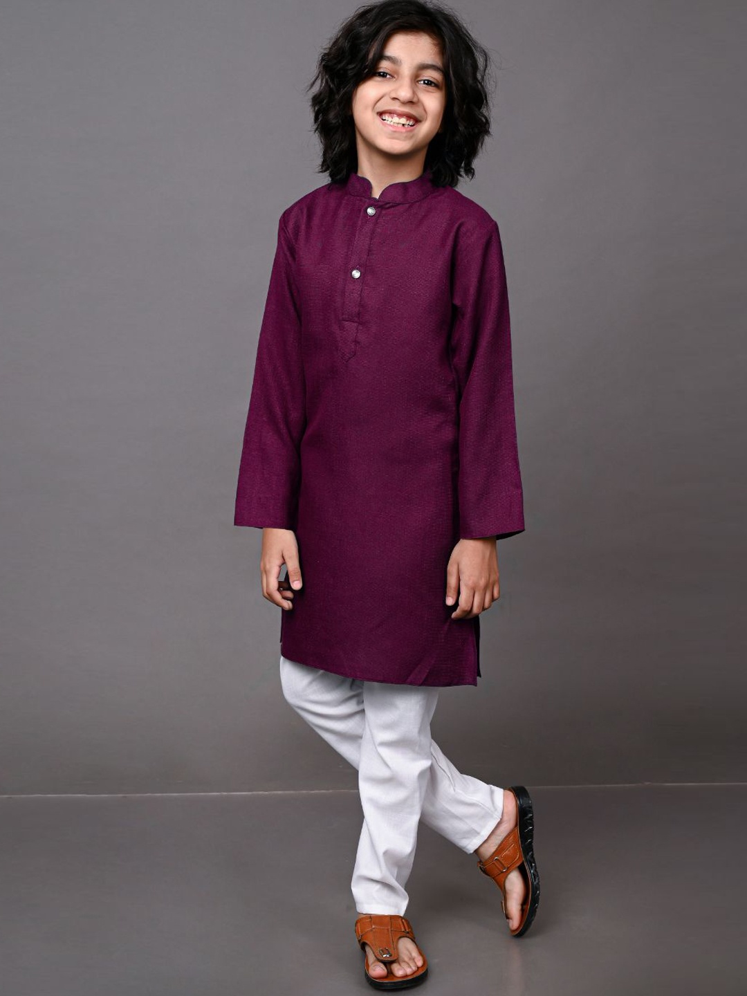 

VESHAM Boys Burgundy Kurta with Trousers