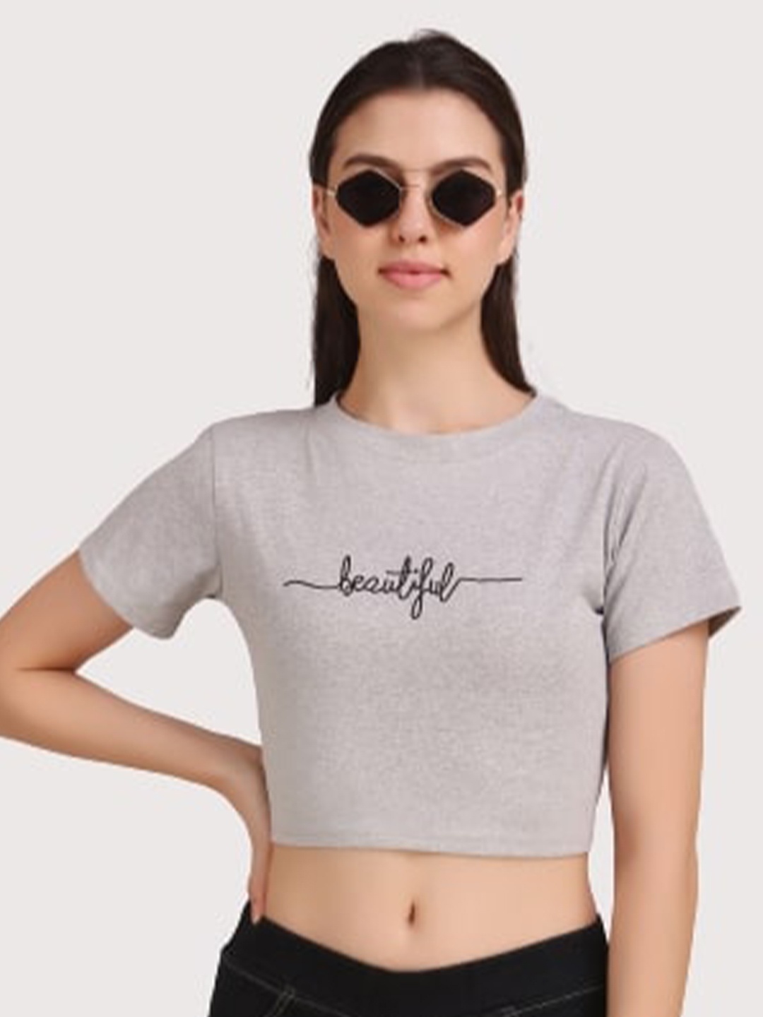 

TRENDY RABBIT Women Grey Typography Printed Pure Cotton Bio Finish Crop T-shirt