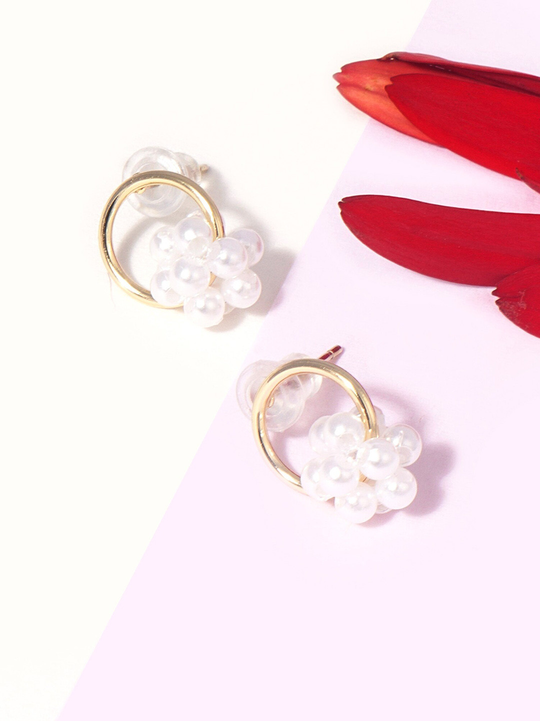 

BELLEZIYA Women Gold-Toned Plating Contemporary Studs Earrings