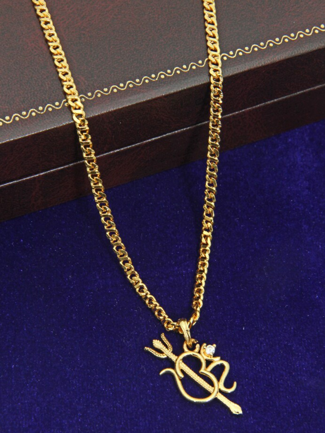 

FEMMIBELLA Gold-Plated & AD Stone Studded Pendant With Chain