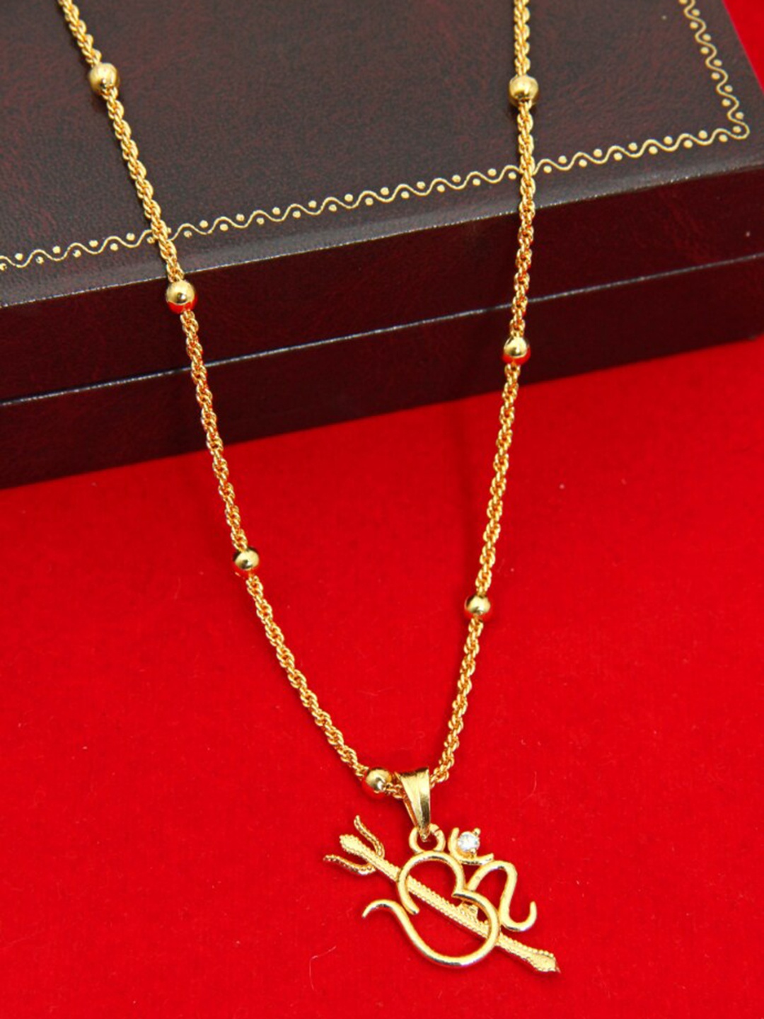 

FEMMIBELLA Gold-Plated Gold-Toned Om Pendant With Chain