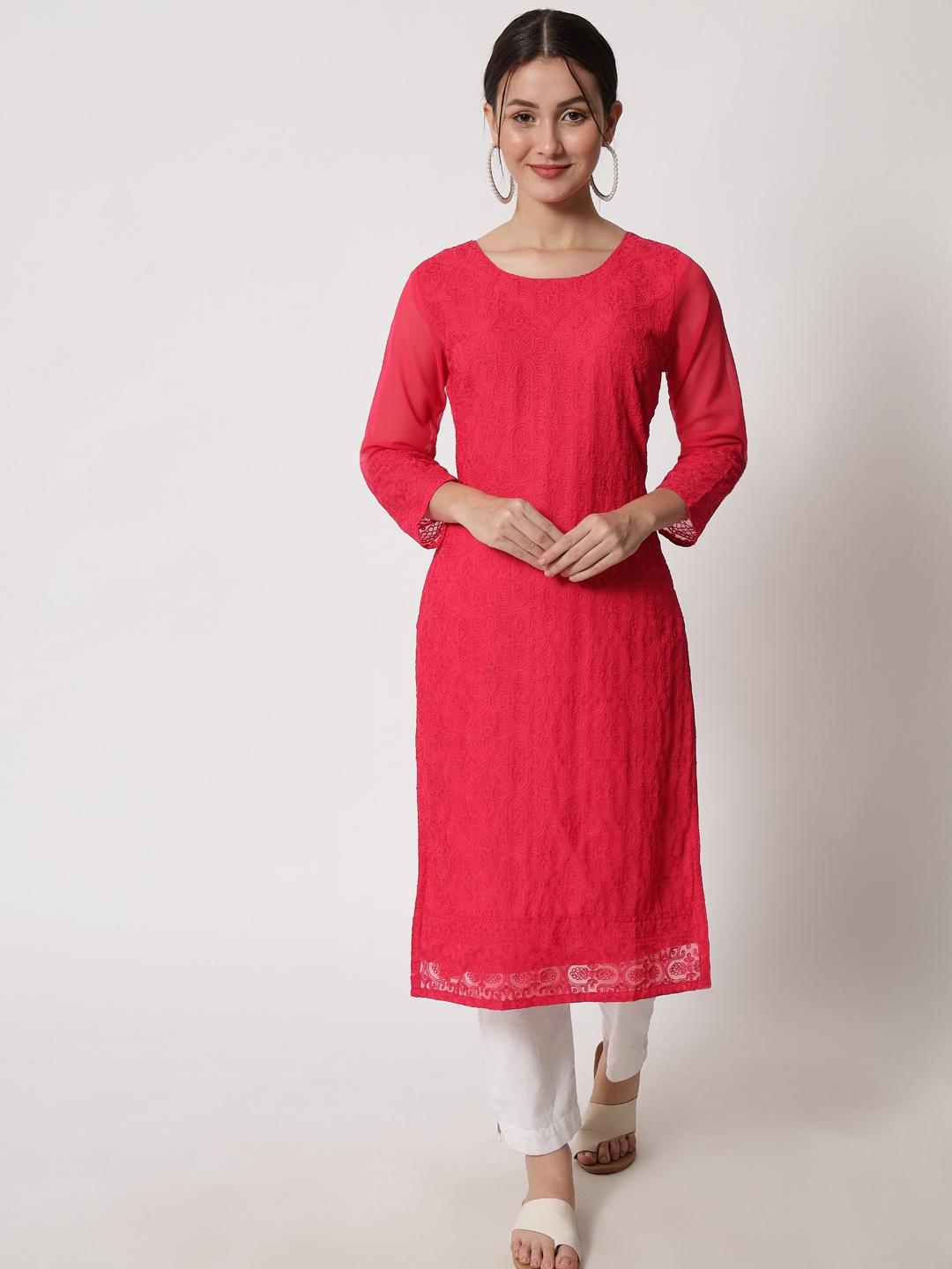 

VAIRAGEE Women Pink Embroidered Georgette Kurta