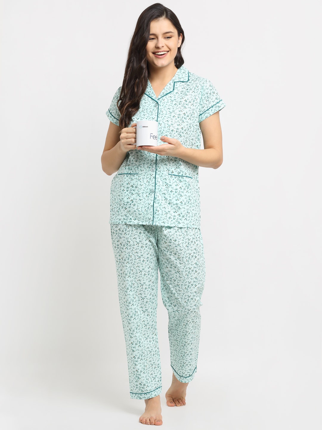 

NEUDIS Women Green & White Printed Cotton Night suit