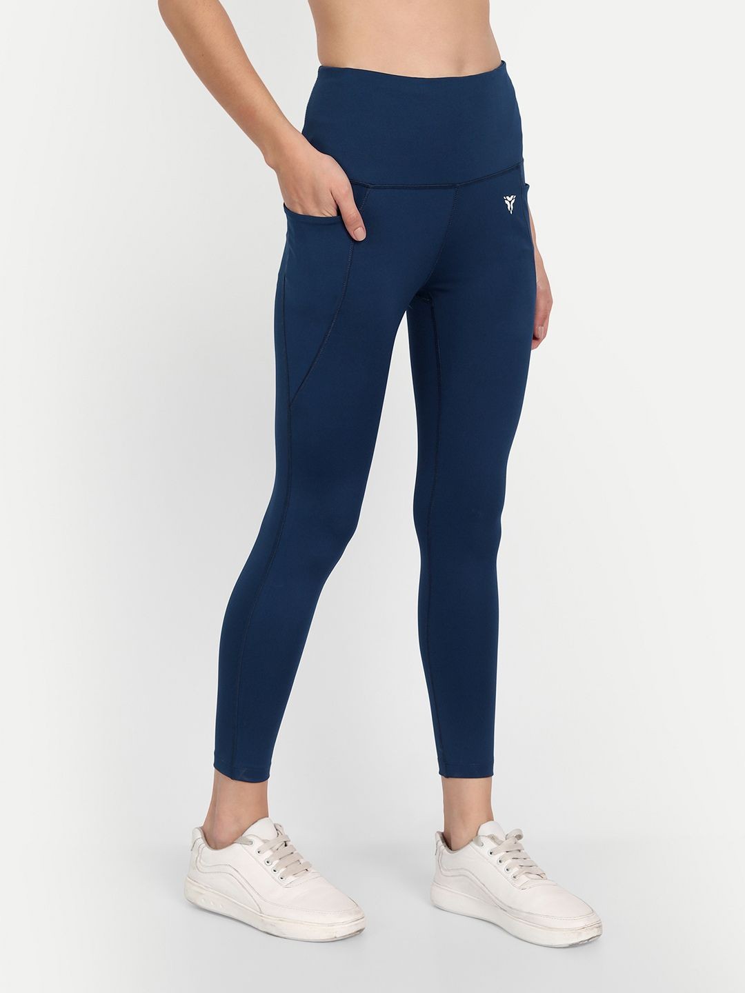 

deb Women Alpha Dry Technology Moisture Wicking Stretch Plus Fabric 5 Pocket Leggings, Blue