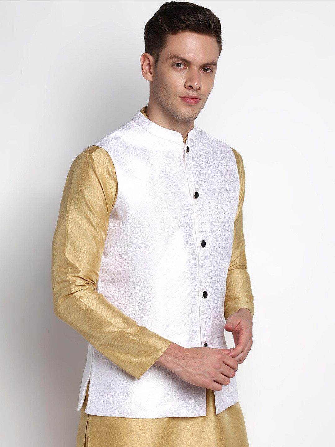 

DEVOILER Men White Nehru jacket , Kurta with Pyjamas