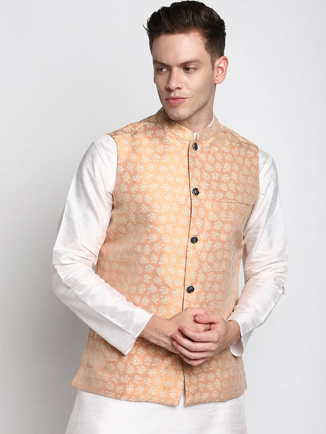 

DEVOILER Men White Kurta with Pyjama With Printed Nehru Jacket