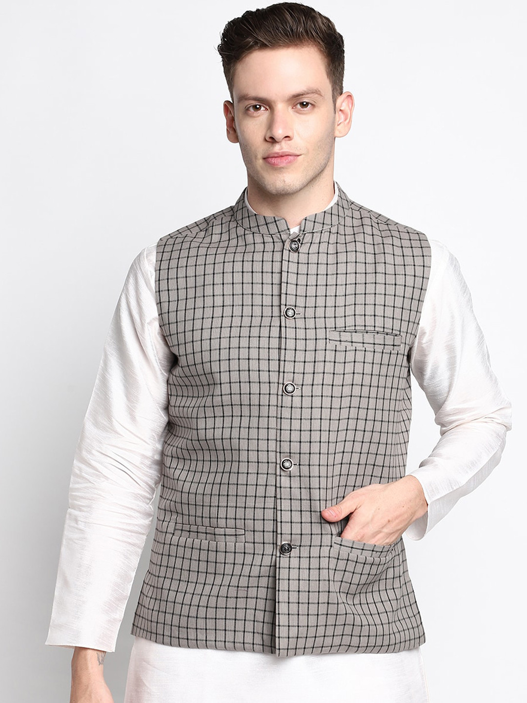 

DEVOILER Men Off White Solid Kurta with Pyjamas