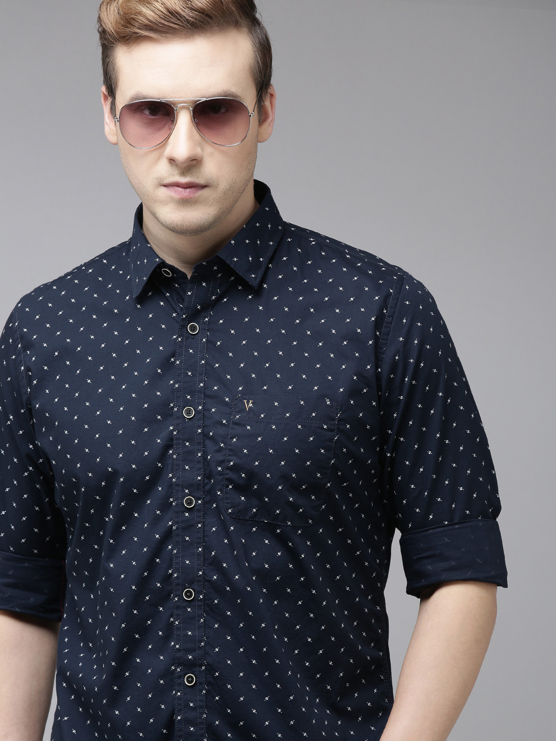

Van Heusen Sport Men Pure Cotton Slim Fit Printed Casual Shirt, Navy blue