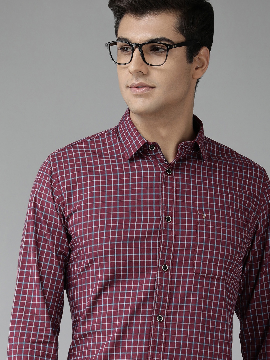 

Van Heusen Sport Men Maroon & Blue Slim Fit Checked Pure Cotton Casual Shirt