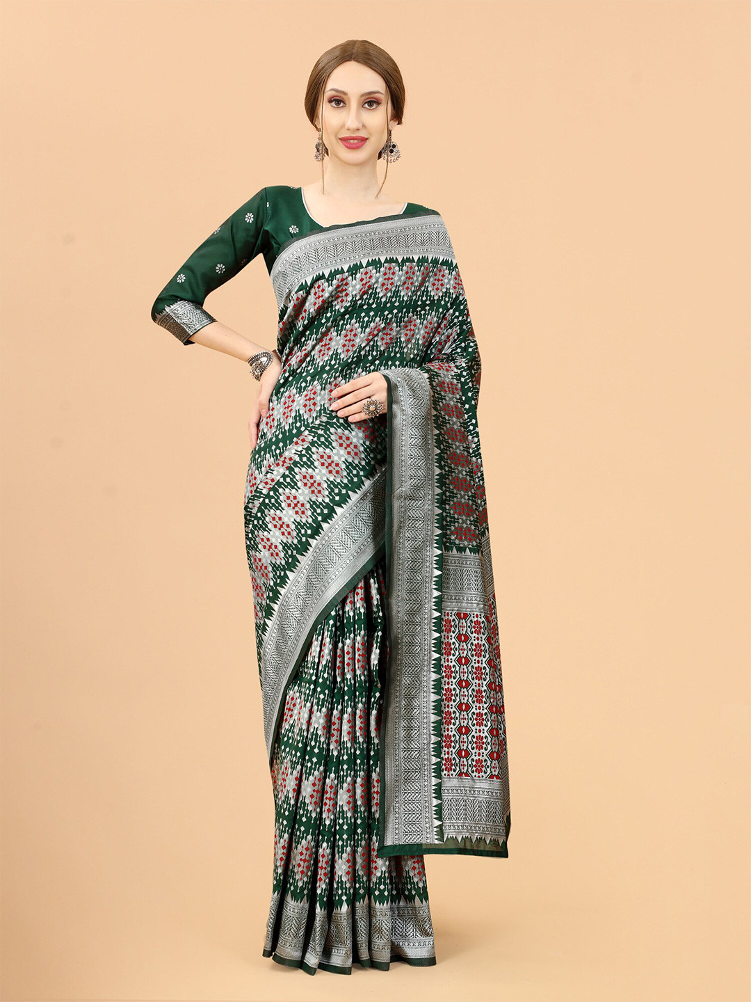 

SATYAM WEAVES Green & Red Woven Design Zari Silk Cotton Banarasi Saree
