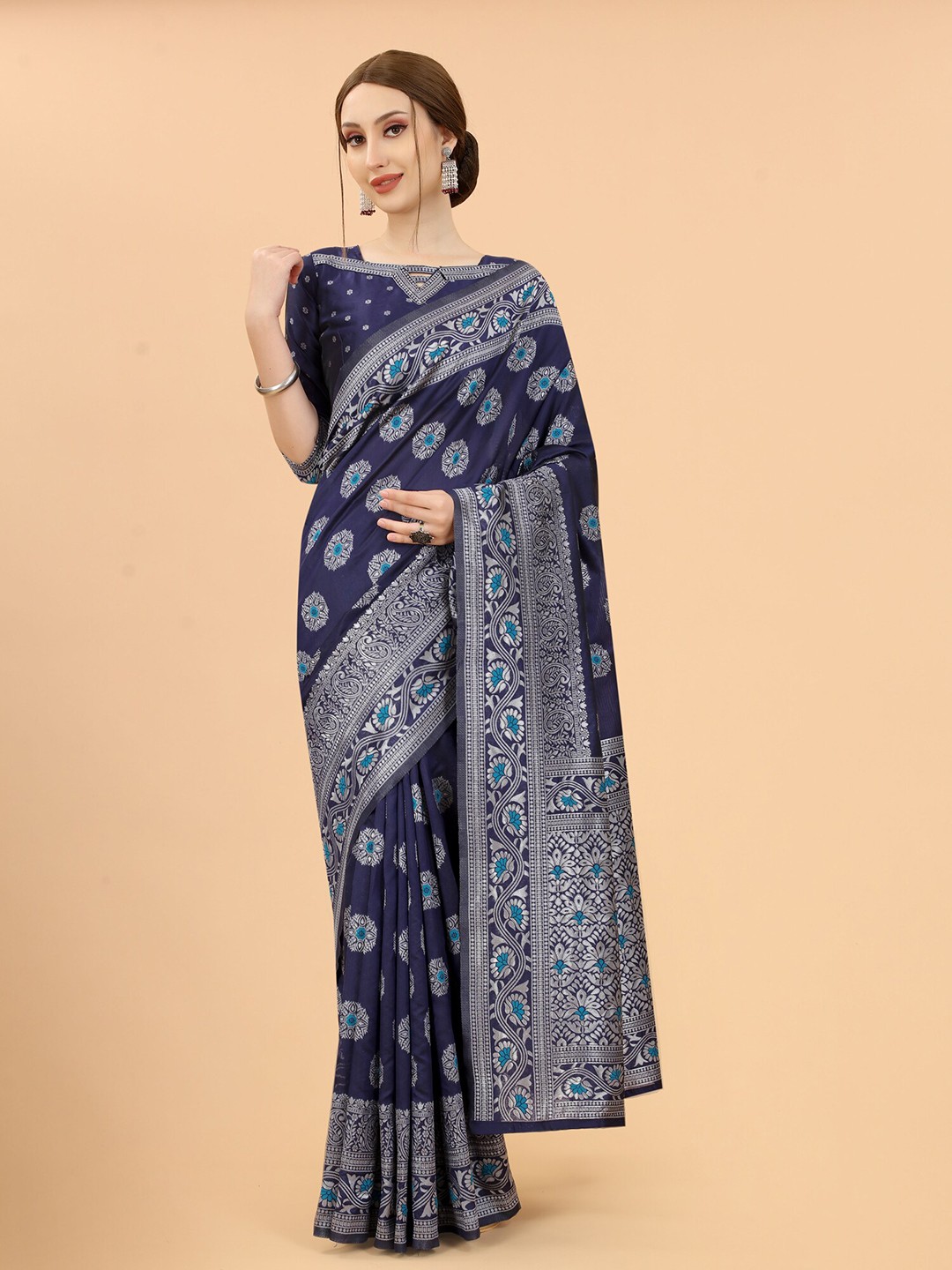 

SATYAM WEAVES Navy Blue & Silver-Toned Woven Design Zari Silk Cotton Banarasi Saree