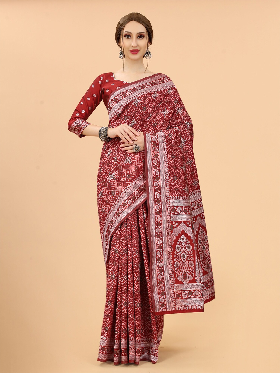 

SATYAM WEAVES Maroon & Grey Woven Design Zari Silk Cotton Banarasi Saree