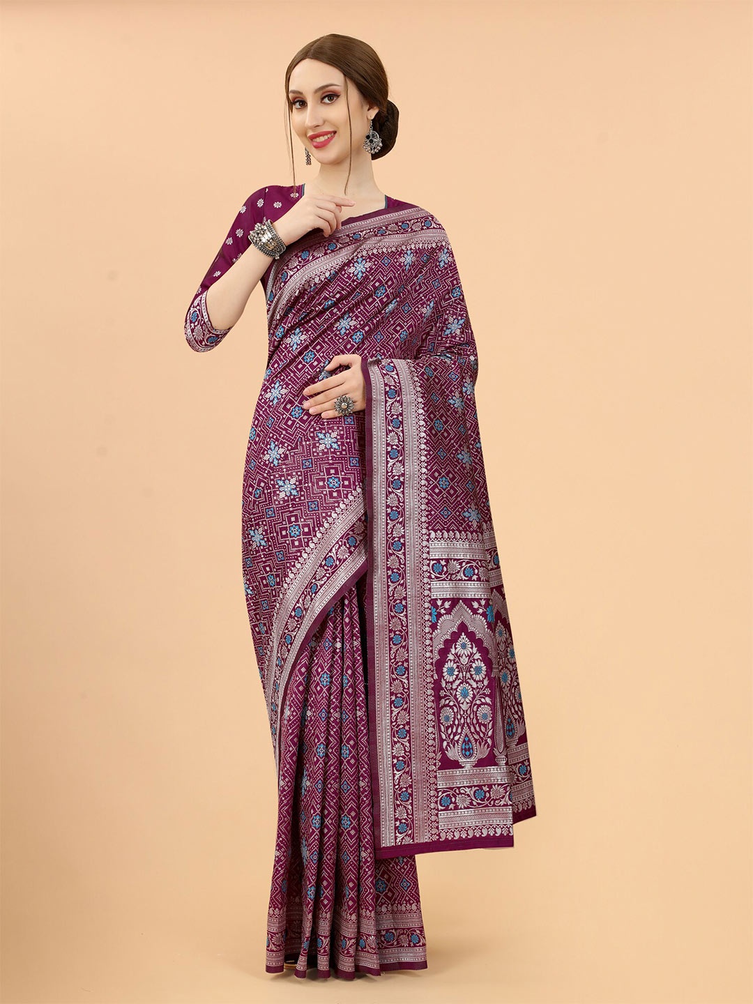 

SATYAM WEAVES Burgundy & Blue Woven Design Zari Silk Cotton Banarasi Saree