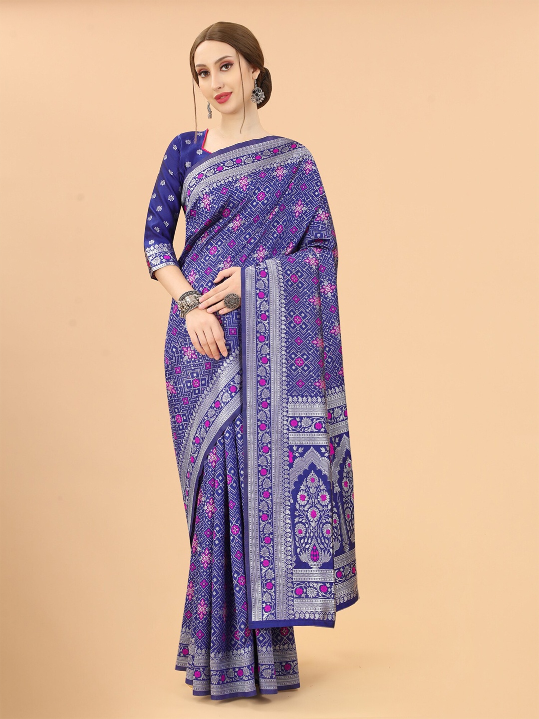 

SATYAM WEAVES Blue & Pink Woven Design Silk Cotton Banarasi Saree