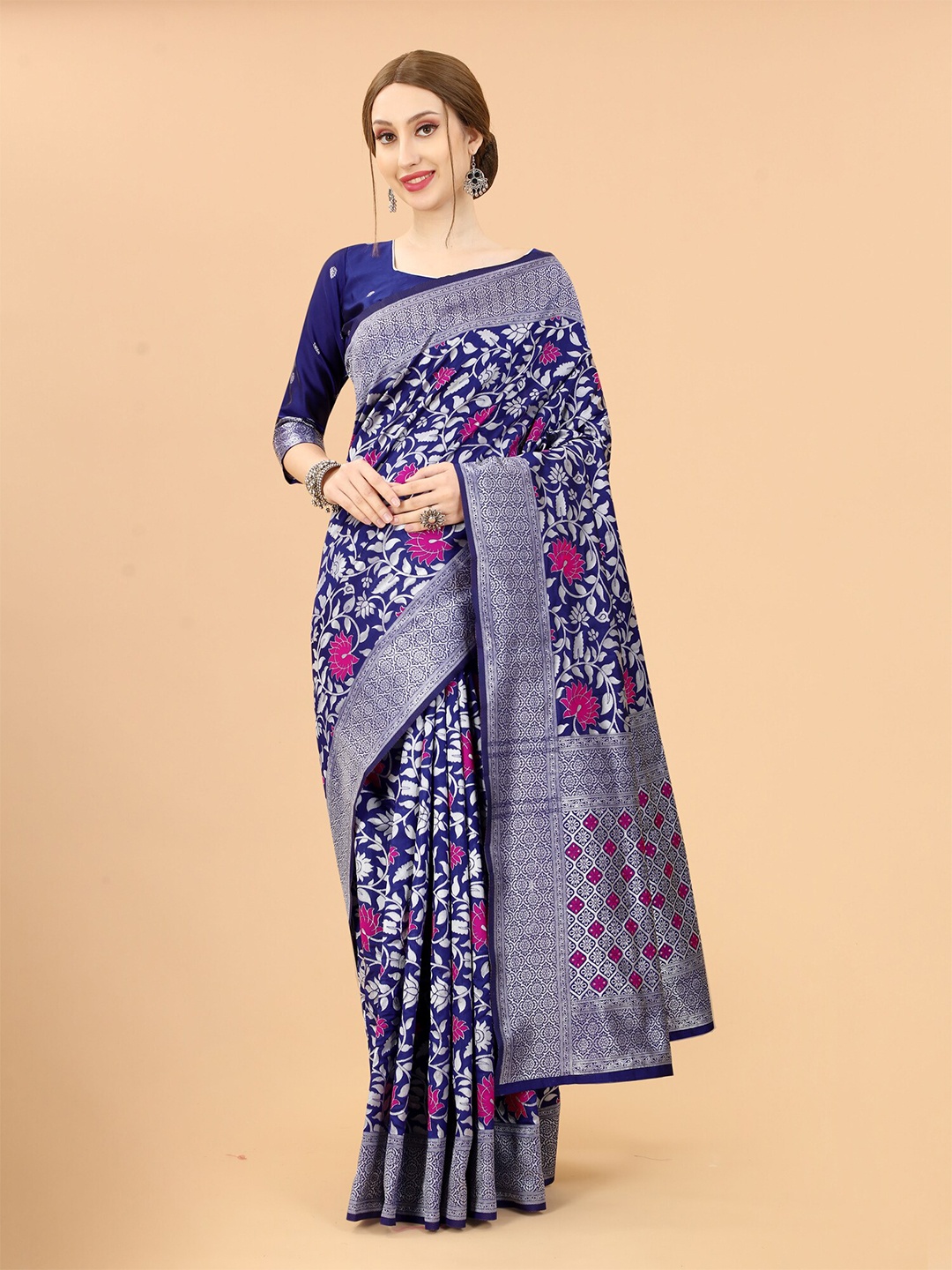 

SATYAM WEAVES Blue & Silver-Toned Woven Design Zari Silk CottonBanarasi Saree
